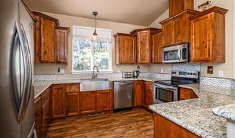 490 Conifer Way, Ashland, OR 97520