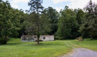 941 E Clayton Rd, Alderson, WV 24910