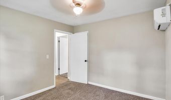 702 E Highland St, Aurora, MO 65605