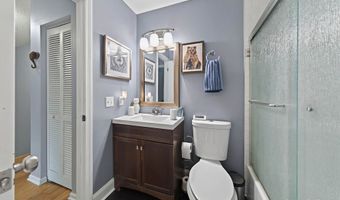 105 Peddlars Dr 105, Branford, CT 06405