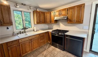 209 Skunk Hill Rd, Hopkinton, RI 02832
