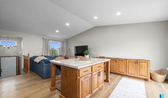 504 Adam Ave, Baltic, SD 57003