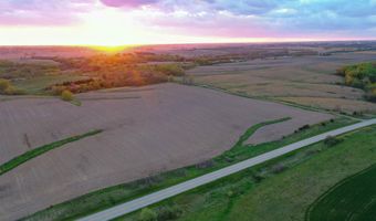 02 Vine Ave, Ainsworth, IA 52201