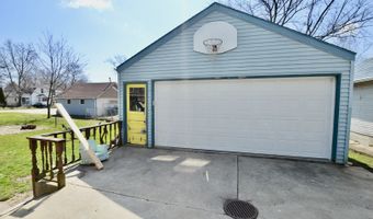 309 Forrest Ave, Woodstock, IL 60098