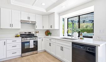 27833 Via Amistosa, Agoura Hills, CA 91301