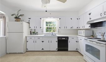 255 S Beverly Ave, Austintown, OH 44515