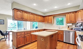22 Point Ln, Arcadia, IN 46030