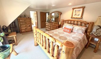 5912 5 Mile Pt Rd, Allouez, MI 49805