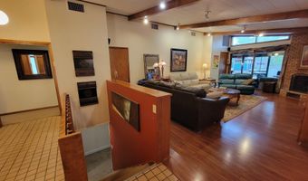 1314 N 3rd St, Aberdeen, SD 57401