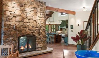 500 Wild Swan Trl, Bigfork, MT 59911