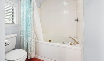 407 W Main St, Blue Mountain, MS 38610