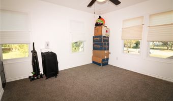 218 S 8th St, Aransas Pass, TX 78336