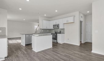 719 Lazy Elm Ln, Aberdeen, NC 28315