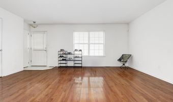 10 Oyster Bay Rd H, Absecon, NJ 08201