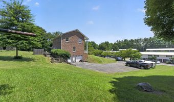797 FALCON Dr NE, Abingdon, VA 24210