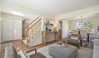 5776 Cedar Ridge Dr, Ann Arbor, MI 48103