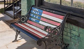 115 S Main St, Adairsville, GA 30103