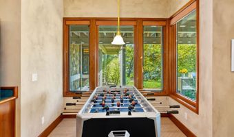 568 Sunset Dr, Angwin, CA 94508