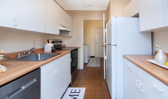 609 Watersedge Dr, Ann Arbor, MI 48105