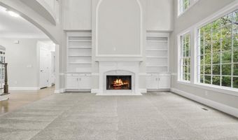 3425 Kingsland Cir, Berkeley Lake, GA 30096