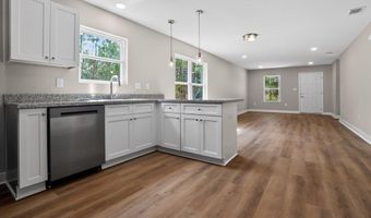 7014 W Lafayette St, Bay St. Louis, MS 39520