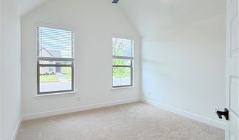 2905 SW Lovely Ln, Bentonville, AR 72713