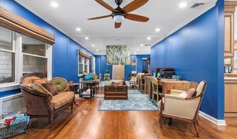 50 Towne St, Amityville, NY 11701