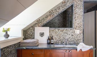 7 Upper Whitfield Rd, Accord, NY 12404