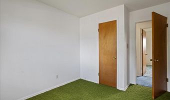 6921 POULOS Dr, Cheyenne, WY 82009