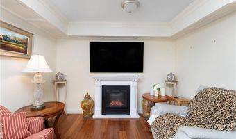 200 Hoffman Ave 505, Cranston, RI 02920