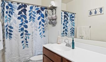 202 W SEVEN SEAS Dr, Casa Grande, AZ 85122