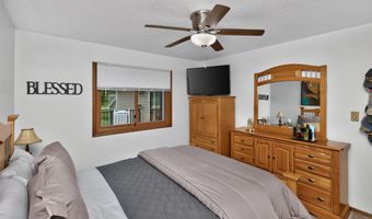 713 10th Ave NW, Altoona, IA 50009