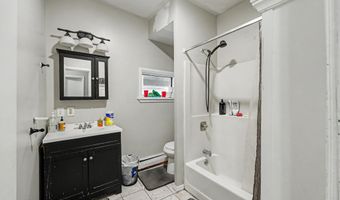 81 N Allen St, Albany, NY 12203