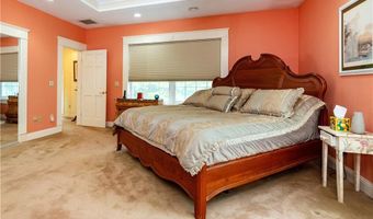 15 Justin Rd, East Greenwich, RI 02818