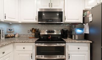 6263 Old River Rd, Baker, FL 32531