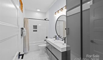 2553 Elkwood Cir, Charlotte, NC 28205