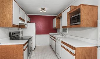 3905 Ontario St, Ames, IA 50014