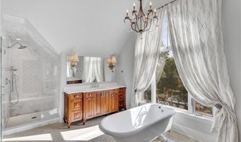 109 Lakeland Dr, Adams Twp., PA 16046