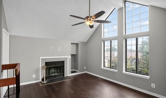 6010 CURTIER Dr F, Alexandria, VA 22310
