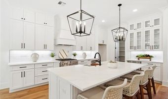605 NORTHWOODS Dr, Abita Springs, LA 70420