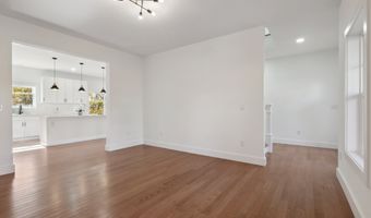 19 A Apache Dr, Brookfield, CT 06804