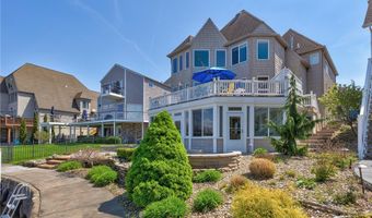 3836 Heron Watch Dr, Akron, OH 44319