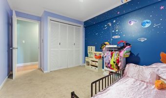 142 Woodland Dr 142, Cromwell, CT 06416