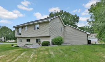 3730 Tower Pond Dr, Anoka, MN 55303