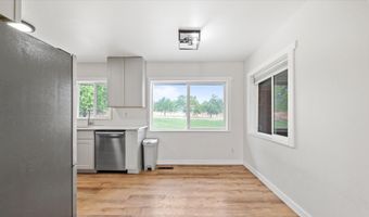 27504 W Orcutt Rd, Benton City, WA 99320