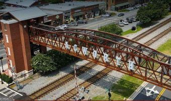 968 Windcroft Cir NW, Acworth, GA 30101