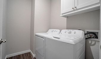 3101 SW Garrison Ln B, Bentonville, AR 72712