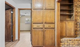 2408 Arlington Blvd, Ada, OK 74820