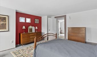 227 High St, Belfast, ME 04915