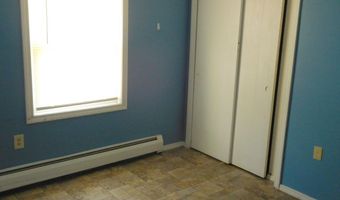 560 Broad St, Auburn, ME 04210